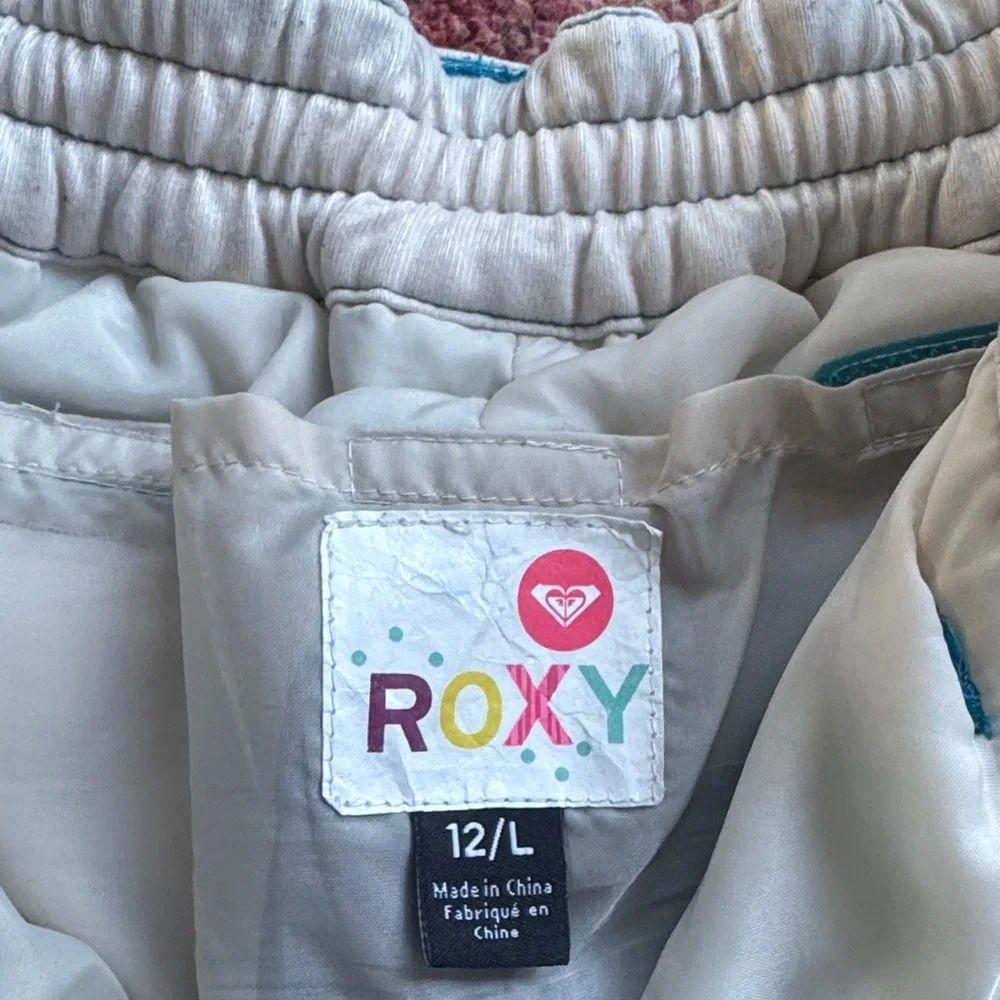 Girl’s Roxy Snow Pants - Picture 4 of 9